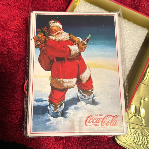 Coco Cola colletable Christmas tin - Picture 6 of 8